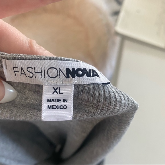 Fashion nova grey tie top - Picture 5 of 5